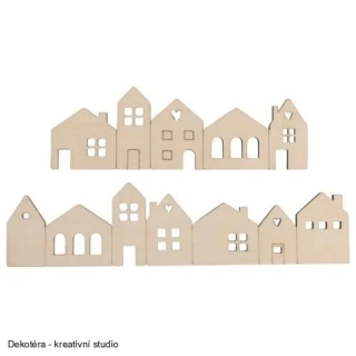 Dřevěné přízdoby - domečky v řadě