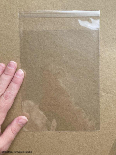 Sáček s lepícím proužkem 13 * 16 cm
